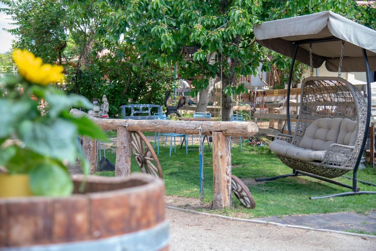 Ranchzimmer Am Hippo-Campus Reit- Und Therapiezentrum Deutsch Haslau Buitenkant foto